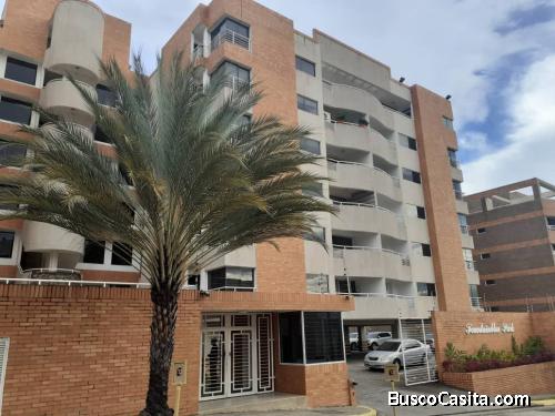 Se ofrece en Venta Bonito y moderno Apartamento en el CR Fontainblu Park Villa Granada