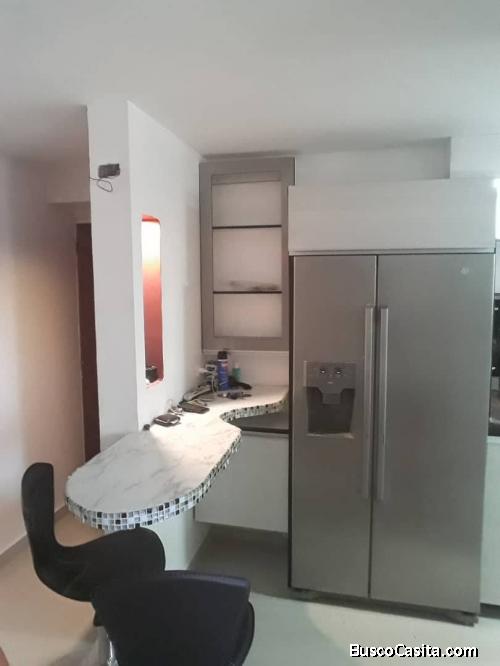 Se ofrece en Venta Bonito y moderno Apartamento en el CR Palmeras II
