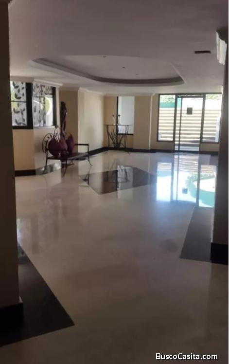 SKY GROUP Vende Hermoso Apartamento totalmente amoblado en Urb La Arboleda, Res Res Halab building