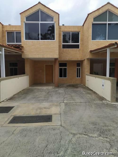 Townhouse en El Rincon, RC19-19