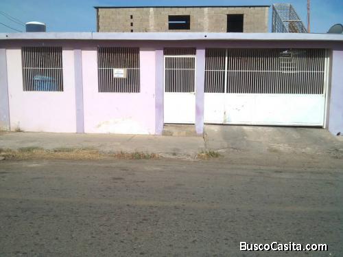 En venta casa ubicada en Antiguo Aeropuerto Punto Fijo