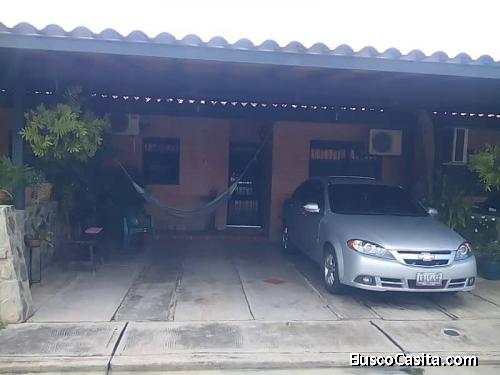 Vendo casa en San diego Valencia