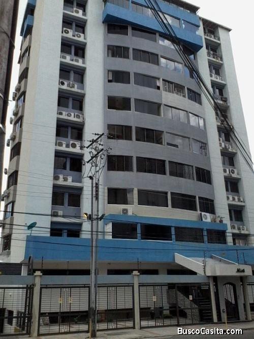 SKY GROUP Vende bonito apartamento ubicado en Urb Calicanto, Residencias Místi