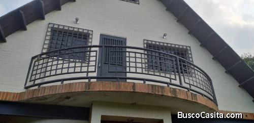 Se vende chalet en carayaca