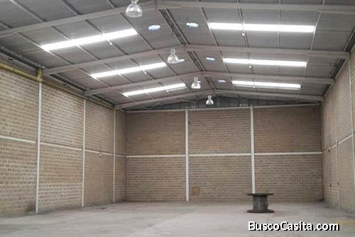 Galpón de 857 M2 en Venta Zona Industrial Castillito - YGL6