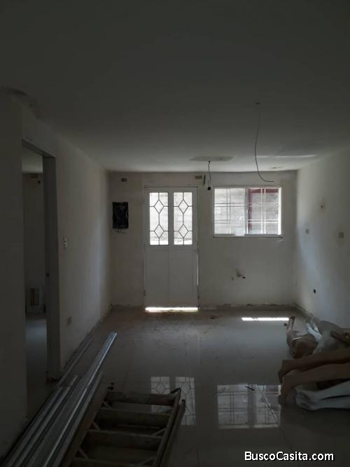  Se Vende Tonw House En Villa Tocoma En Obra Gris