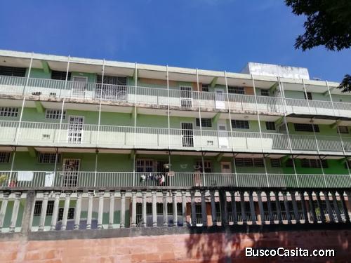 Apartamento en La Isabelica (FOA-841) Gerardo Calderon Malave