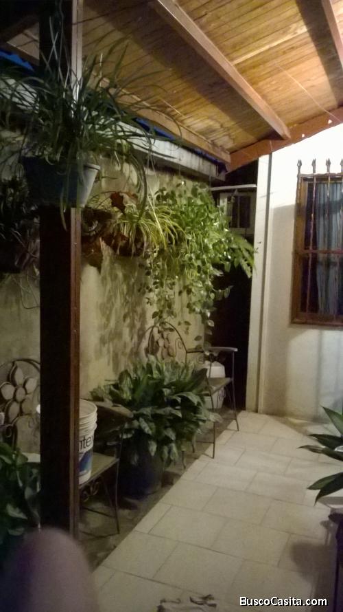 CASA EN TURMERO ABUNDANTE AGUA PURA