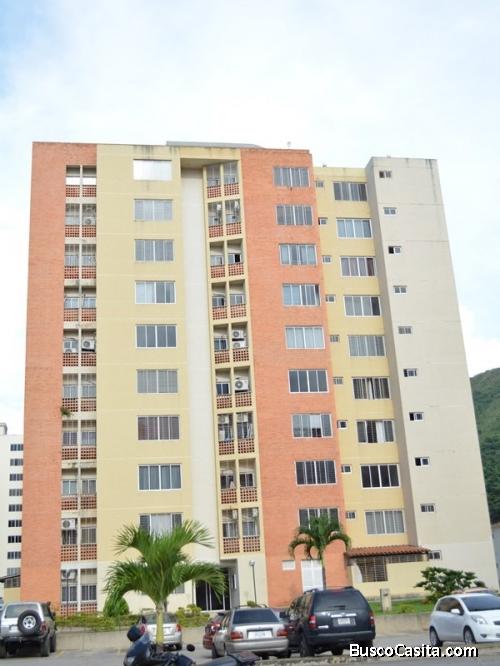 Zoraida Araujo Vende Apto. en Doral Country Mañongo