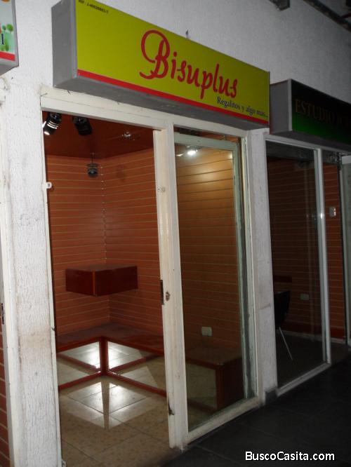 Vendo Local comercial N° 104 C.C. Caricuao Plaza
