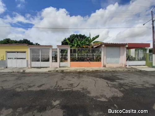 Sky Group Vende CASA en PARAPARAL FOC-533