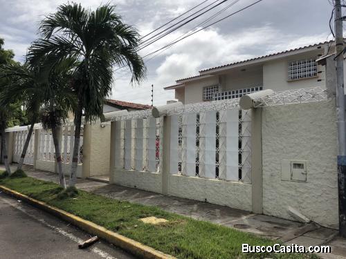 SE VENDE CASA AV. JOSEFA CAMEJO, CORO