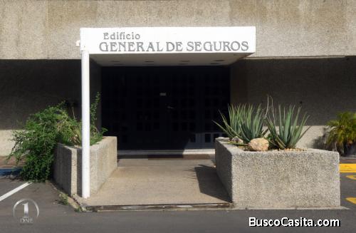 En Alquiler. Oficina en General de Seguros - Semi Amoblada.  Ubicada en Cecilio Acosta / Bella Vista