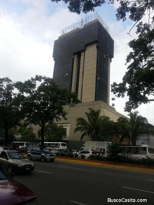 ALQUILO OFICINA CENTRO COMERCIAL CAMORUCO