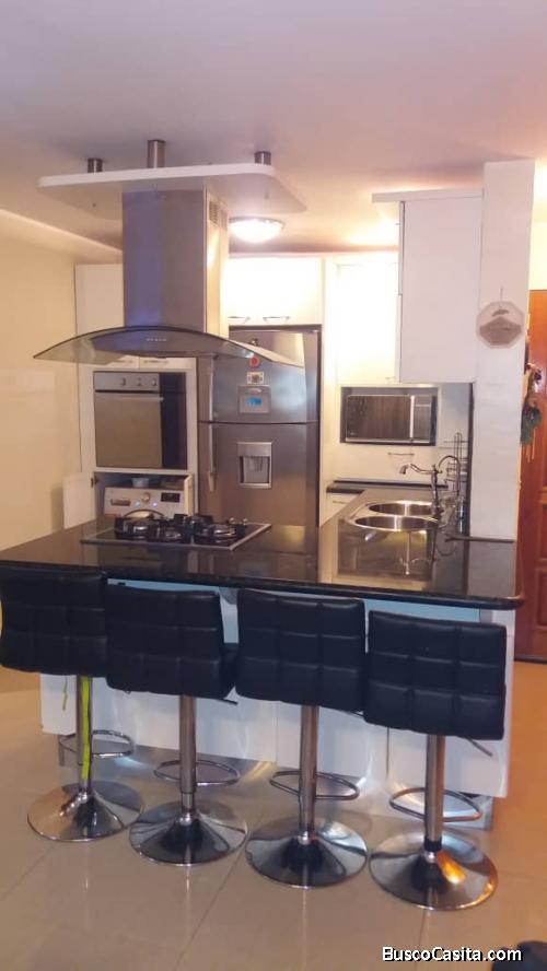 SE VENDE APTO. EN RESID. MARINA DEL REY, LECHERIA