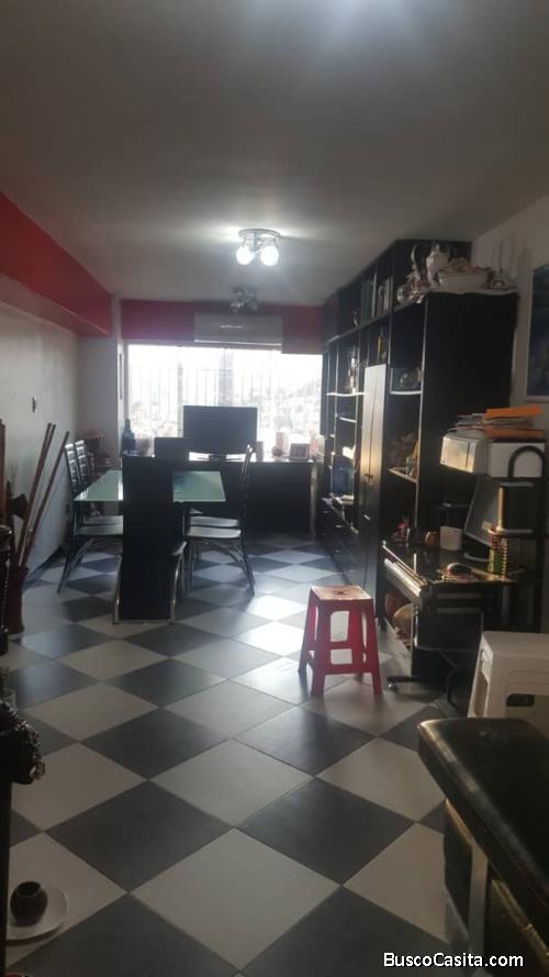 Vendo lindo apartamento amoblado