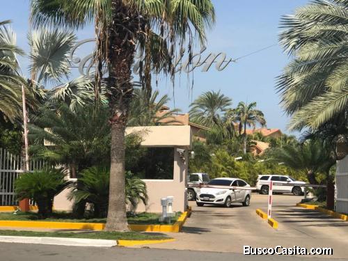 EN VENTA/ALQUILER APTO. EN LECHERIA, RESID. ESTURION