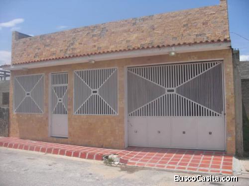 Home Keys vende casa en Puerto Cabello  Ubicada en urbanización Vista al mar