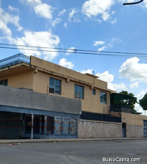 Apartamento en Venta  Av. Libertador Barquisimeto. Código SOA-052