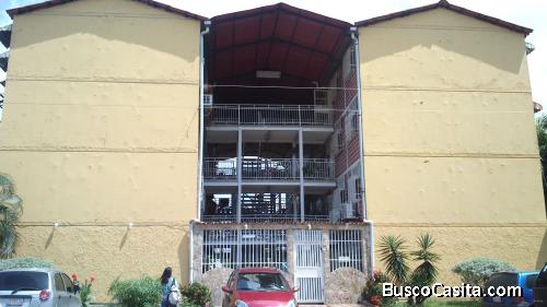 Se vende bonito Apartamento en Urb. el Lago II los samanes