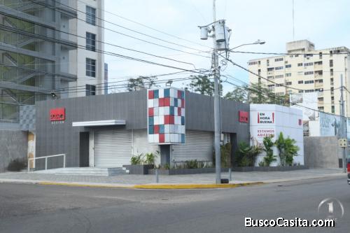 En venta Local Comercial esquina Av 13 con Calle Dr Portillo  justo al lado de Torre 13.