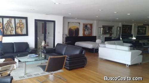 VENTA DE EDIFICIO  EN LAS MERCEDES 