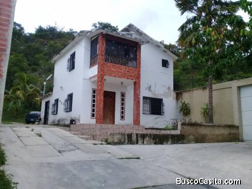 Zoraida Araujo Vende Casa en La Cumaca