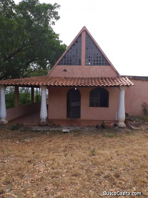 En venta quinta de dos plantas