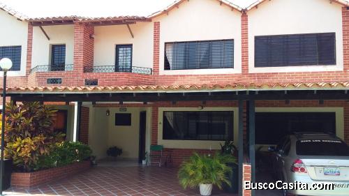 Zoraida Araujo Vende Apto. en El Naranjal Naguanagua