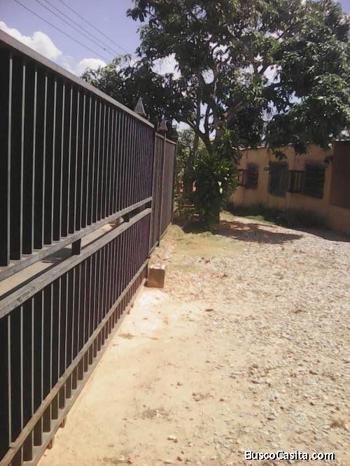 TERRENO 2 HECT Y MEDIAS. 