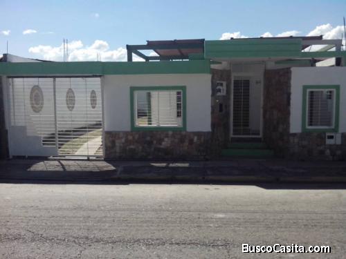 SE ALQUILA CASA EN CIUDAD ALIANZA 