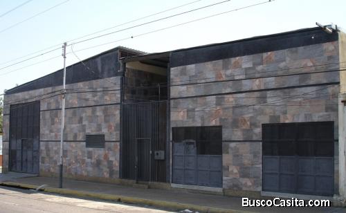 ALQUILER GALPON CON OFICINA