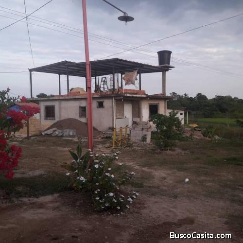 Hermosa casa dos plantas prácticamente a estrenar