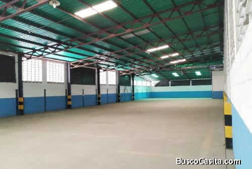 Rosangela Mendoza Alquila Galpón Zona Ind. Castillito - RGL10