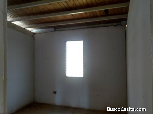 Se vende casa en urbanización villa Garban 