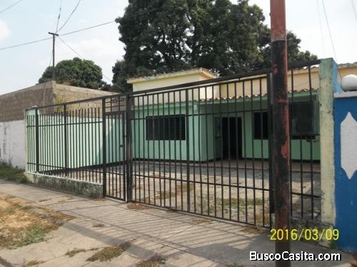 CASA EN CALLE APURE 
