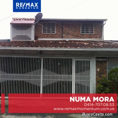 Se Vende Casa Multifamiliar en la Urb. Cielo Azul, en el Junco, Paramo