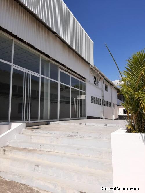 Galpón en la Lisandro Alvarado FOG-038 (+58 4144257272) Gheizel Lugo Sky Group