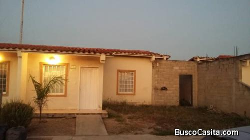 Vende Casa en URB. Brisas del Lago III, Ciudad Alianza de 180mts2 