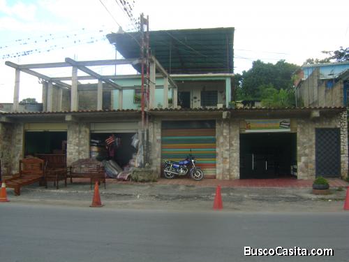 VENDO CASA EN MAGDALENO-CON LOCALES COMERCIALES... NEGOCIABLE