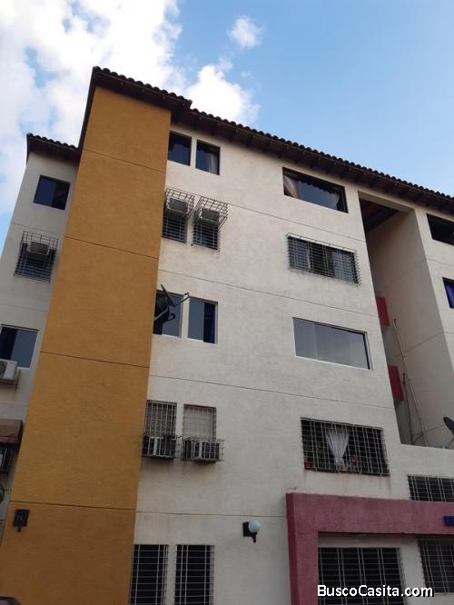 Zoraida Araujo Vende Apto. en Los Caobos Valencia