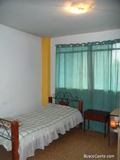 Alquilo Habitacion Av. Ppal de Los Ruices