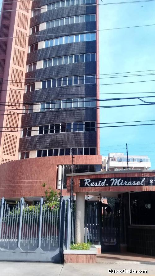 SE VENDE APARTAMENTO RESIDENCIAS MIRASOL MARACAIBO