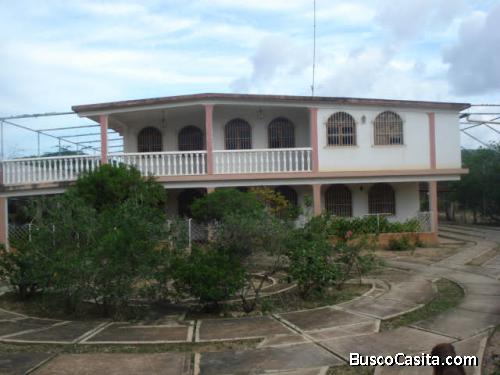 CASA GRANJA en Carorita- El Cuji