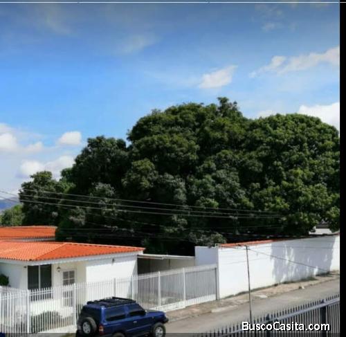 SE VENDE CASA URB. SANTA EDUVIGES (ZONA OESTE BARQUISIMETO) 