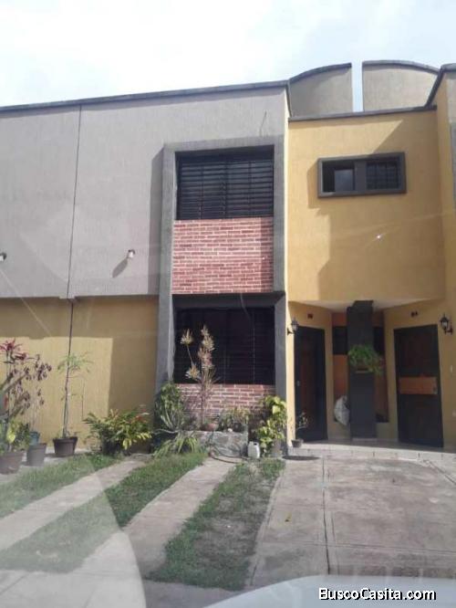 Zoraida Araujo Vende Town House en Naguanagua