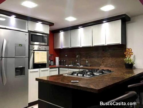 HERMOSO APARTAMENTO MARINA DEL REY PLANTA BAJA