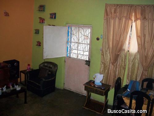 REMATO CASA A 15000 TRUMP .SI UD QUIERE,DIFRUTE, DE AIRE DE Montaña,en caricuao