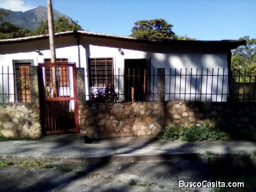 CASA CABAÑA EN SABANA DE PIEDRA CARIPE EDO MONAGAS  
