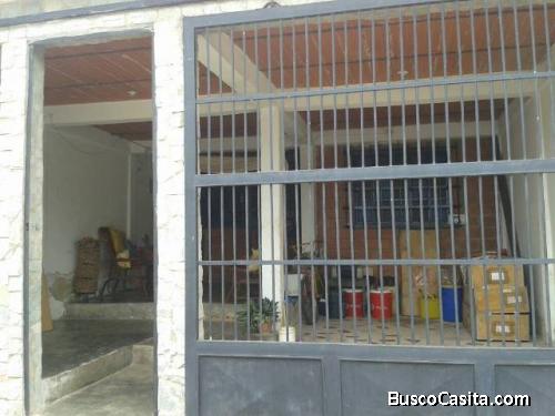 REMATO HERMOSA CASA EN LOS VALLES DEL TUY